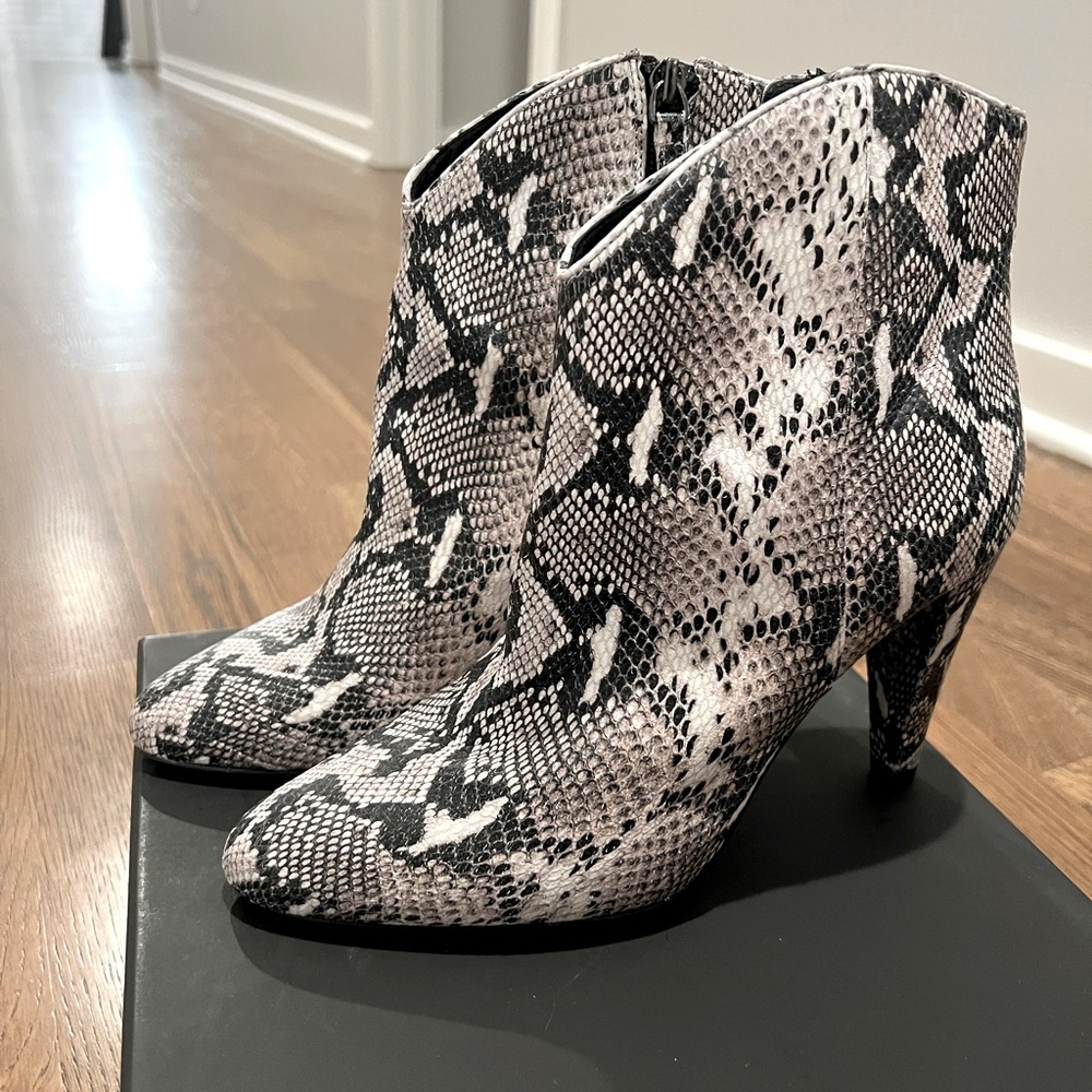Halogen Python Printed Leather Booties Sz 8.5